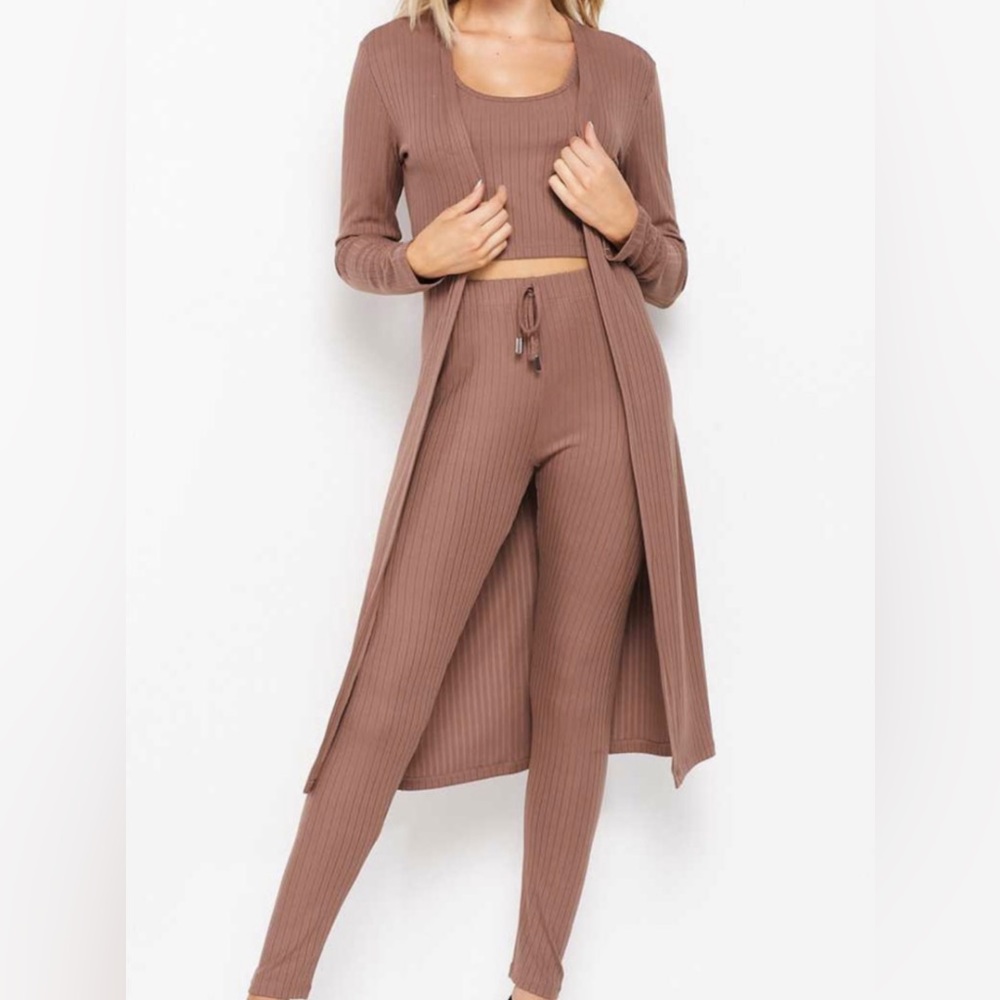 3 piece lounge set
